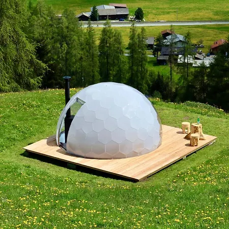 Naturedome Hof Camenisch Luxury tent Davos